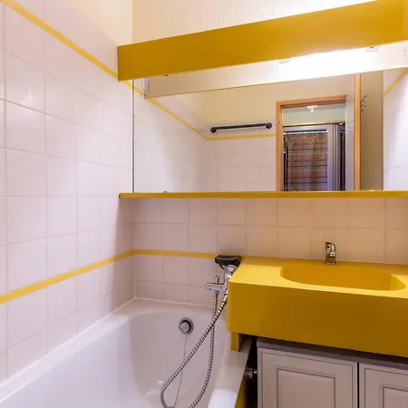 Appartement La Plagne, 1 Pièce, 4 Personnes - Fr-1-353-36 *